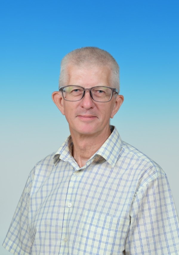 Nigel Barker, IT Coordinator, <Br>Secondary Science, <Br>G8 Advisor