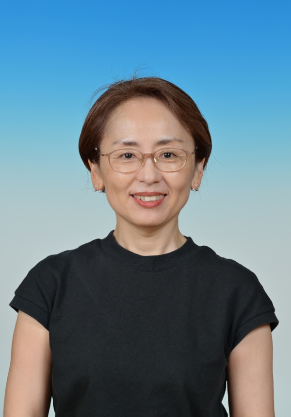 Sayaka Hirata, Office (Admissions & Marketing Coordinator)