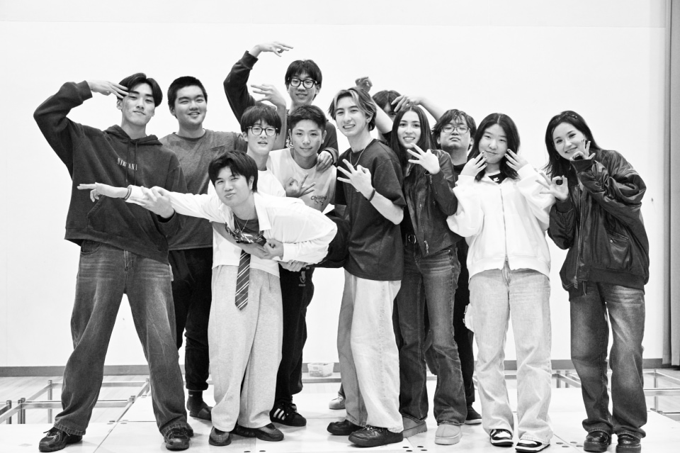 Group of students, photo in black in white
